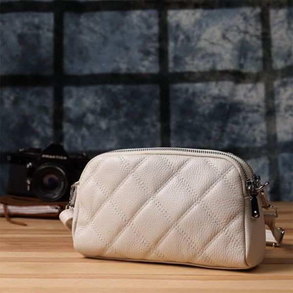 Модна жіноча сумка прошита ромбами з натуральної шкіри Vintage 22931 біла