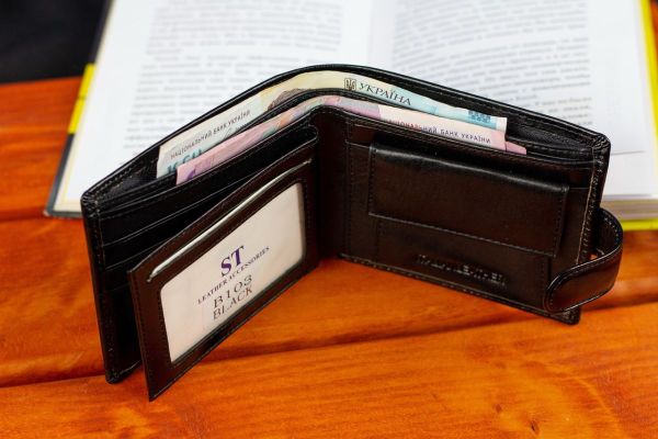 Стильне шкіряне портмоне ST Leather В 103 чорне