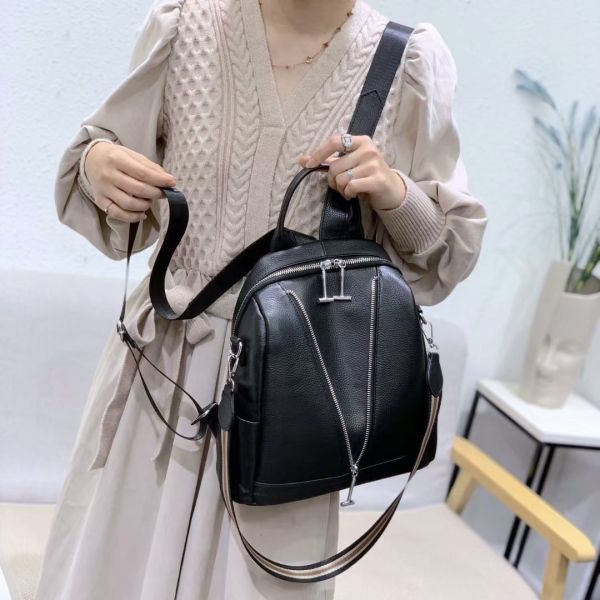 Рюкзак жіночий чорний шкіряний з ременем 35538 Tiding Bag
