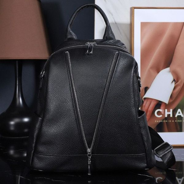 Рюкзак жіночий чорний шкіряний з ременем 35538 Tiding Bag
