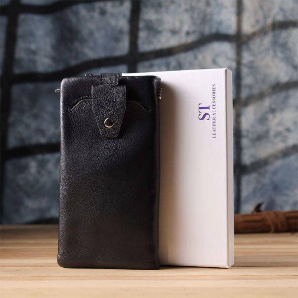 Жіночий шкіряний гаманець-клатч із відділенням під телефон ST Leather 23101 чорний