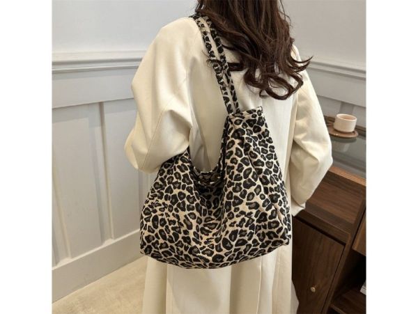 Текстильна сумка в кольорі лео Lilly P4-6628LB коричнева