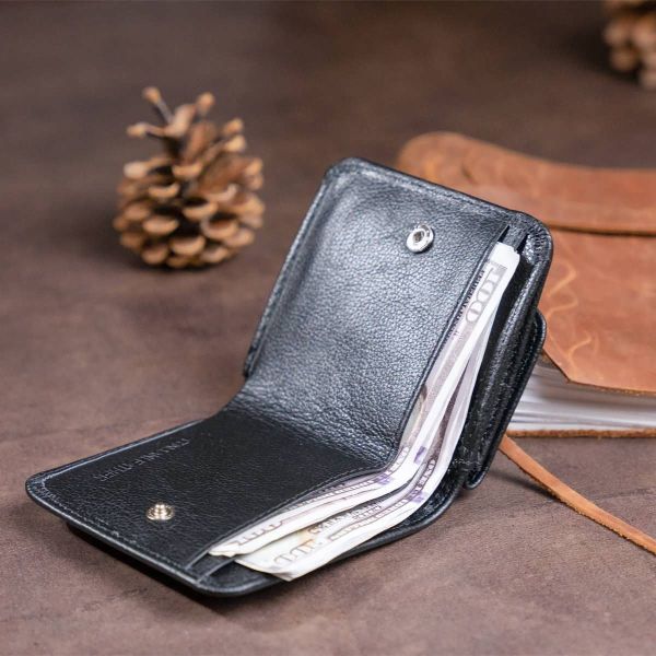 Маленький гаманець на кнопці жіночий ST Leather 19232 чорний
