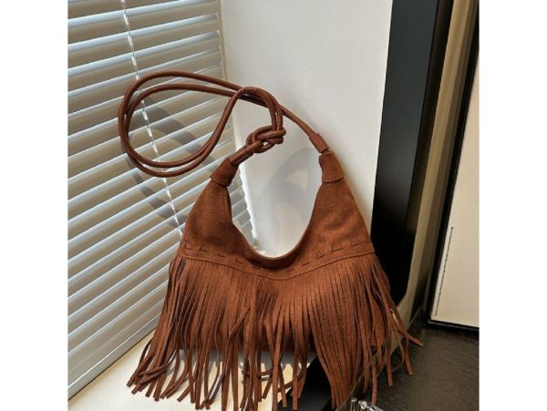 Містка замшева сумка з бахромою Lilly P2-9352C коричнева