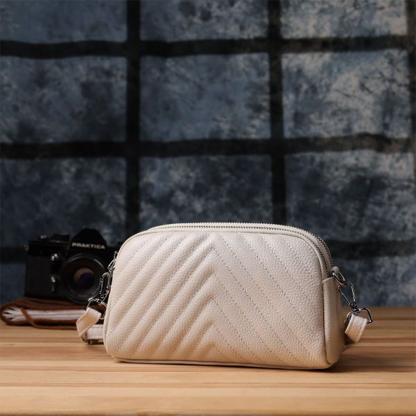 Модна сумка прошита трикутниками з натуральної шкіри Vintage 22910 біла
