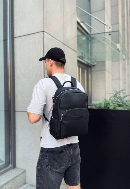Чоловічий міський шкіряний рюкзак чорний Tiding Bag 60320