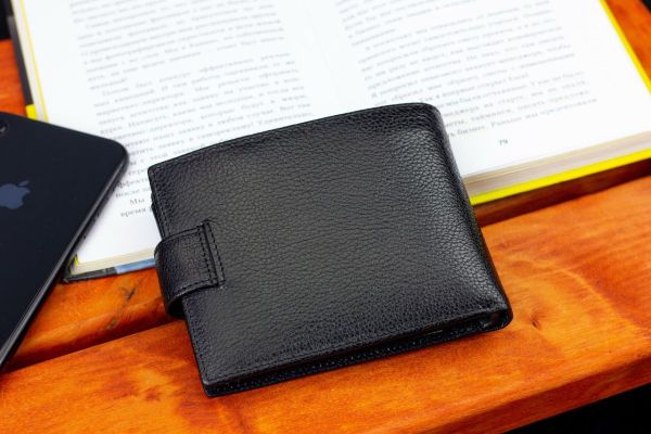 Чорне шкіряне портмоне з відділом для документів Marco Coverna MCBK10-805