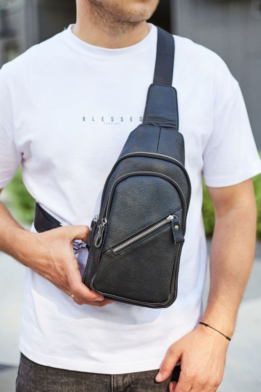 Чоловічий шкіряний слінг через плече 18х32х7 Tiding Bag 33737 чорний