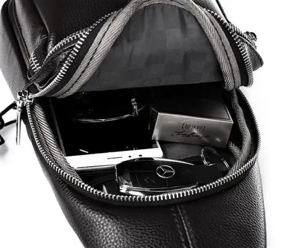 Чоловіча сумка-слінг шкіряна 18х32х7 для прогулянок Tiding Bag A25F-5060A чорна