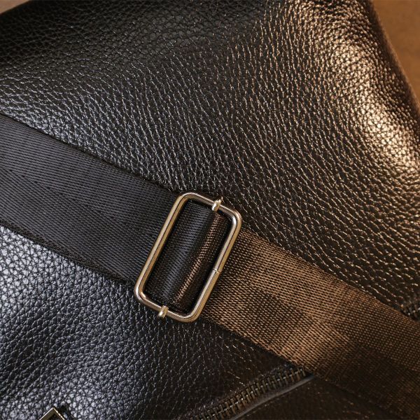 Шкіряна добротна чоловіча сумка через плече SHVIGEL 11603 чорний