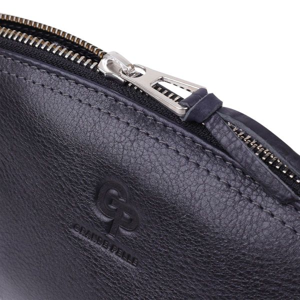 Кожаная женская косметичка Grande Pelle 11570 черный