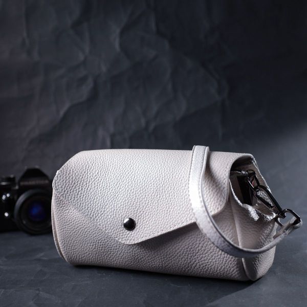 Шкіряна сумка з трикутним клапаном Vintage 22255 біла