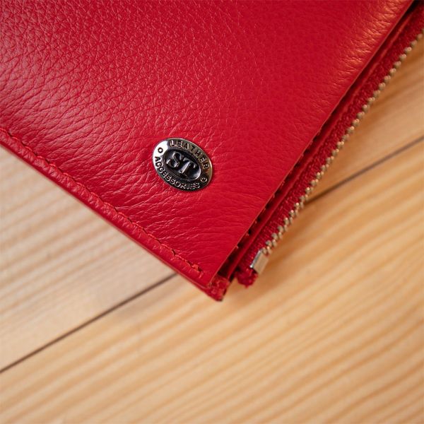 Яскравий жіночий гаманець-клатч ST Leather 19374 червоний