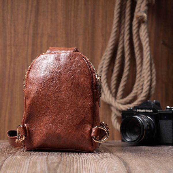 Компактна жіноча сумка через плече на два відділення з екошкіри Vintage 22783 коричнева
