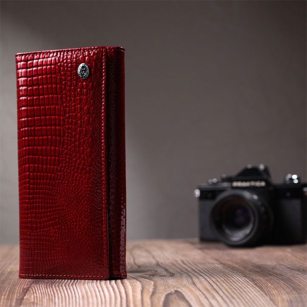 Гаманець для жінок із натуральної лакованої шкіри ST Leather 22680 червоний