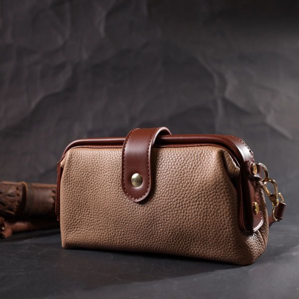Стильний клатч з цікавою клямкою з натуральної шкіри Vintage 22423 бежевий